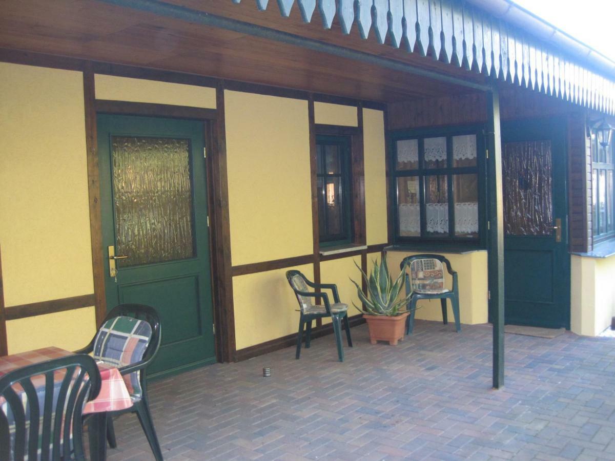 Pension Zum Weissen Hirsch Reitwein Exterior foto