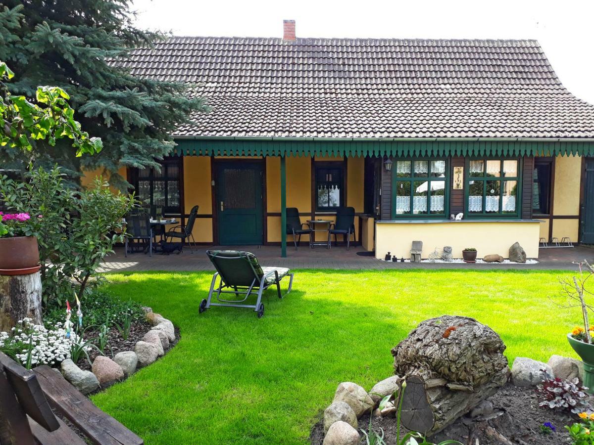 Pension Zum Weissen Hirsch Reitwein Exterior foto