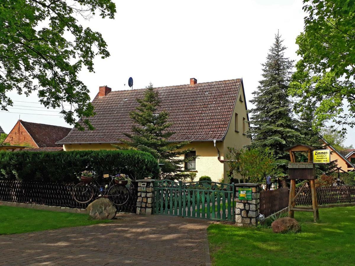 Pension Zum Weissen Hirsch Reitwein Exterior foto